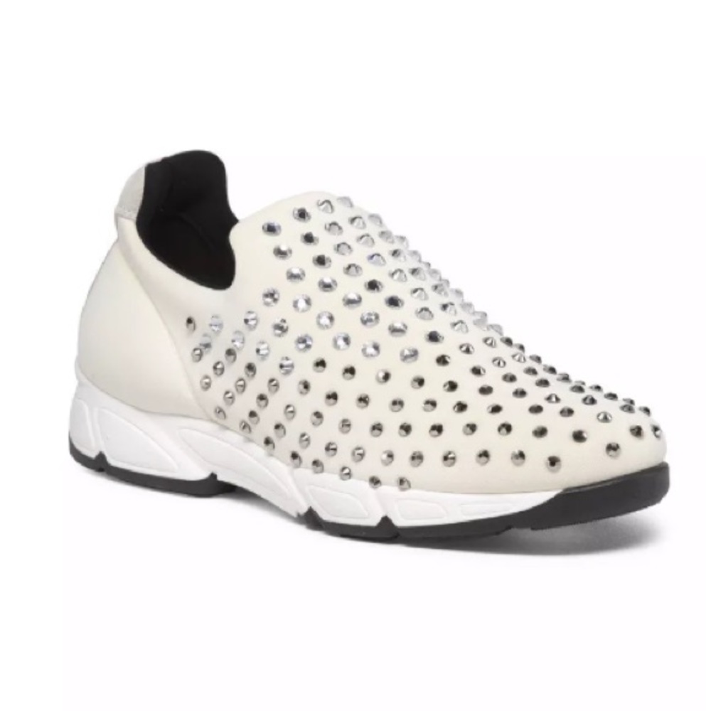 🎁Leather crown embellished sneaker and 39